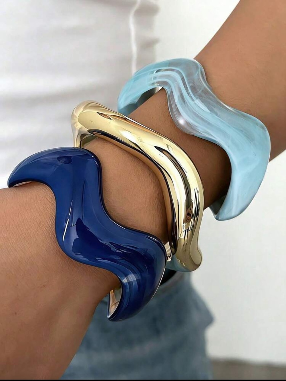 Wave Resin and Metal Bracelet Set - Blue, Light Blue, Gold